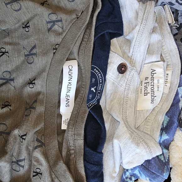 6 brand name shirts - Picture 2 of 2